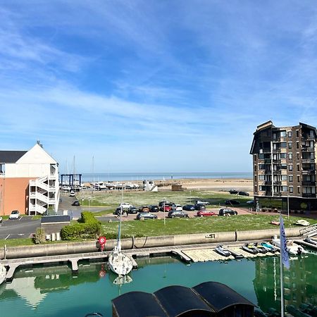 La Marina-Studio, Vue Mer Avec Balneo Deauville Kültér fotó