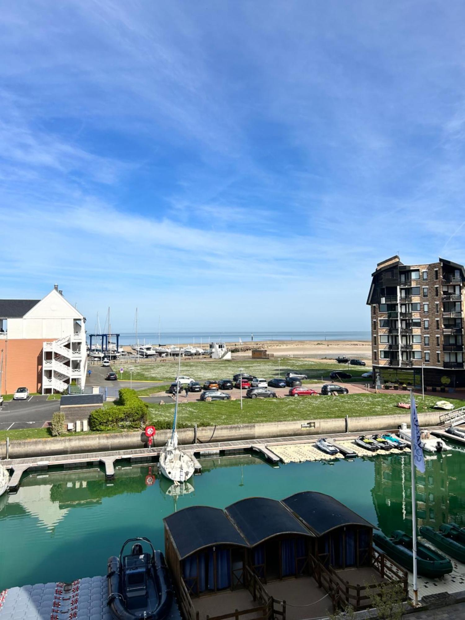 La Marina-Studio, Vue Mer Avec Balneo Deauville Kültér fotó